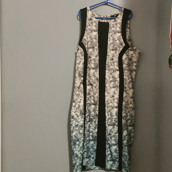 H&M dress, size 8 US - Picture 5 of 6